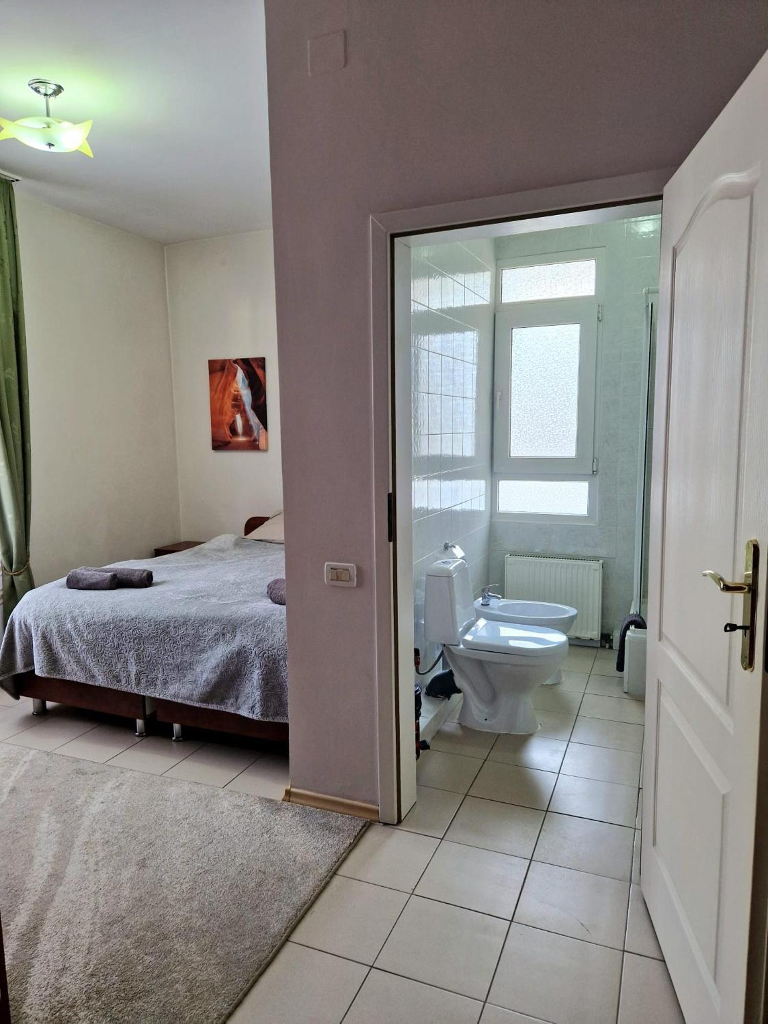White House Aparthotel Balti Bagian luar foto